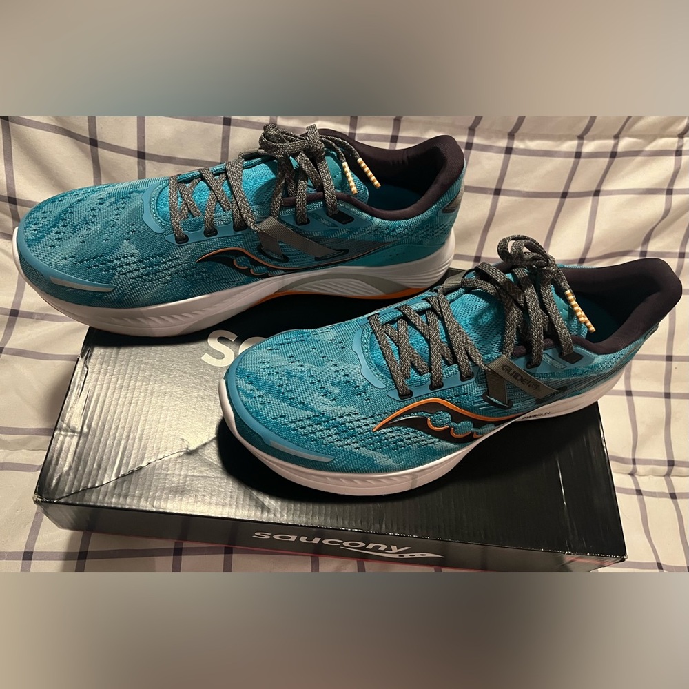 Saucony Men’s size 10 Athletic Shoes - Picture 5 of 11